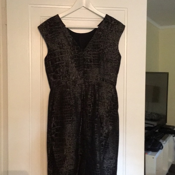 Blacks and Grey Snakeskin patterned dress - Picture 3 of 4